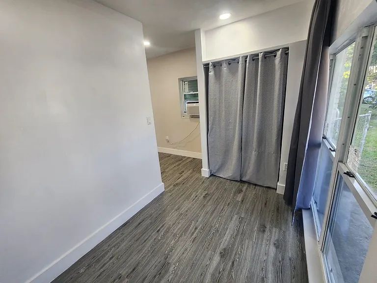 11520 Pinkston Dr — Photo 17