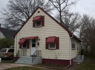 115 S Prospect Ave, Bergenfield, NJ 07621