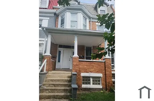 2535 Brookfield Ave Photo 1