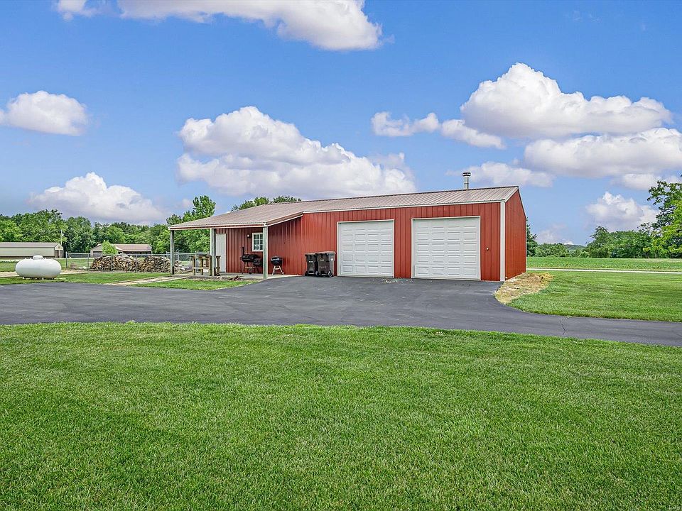 16136 Vfw Rd, Staunton, IL 62088 Zillow