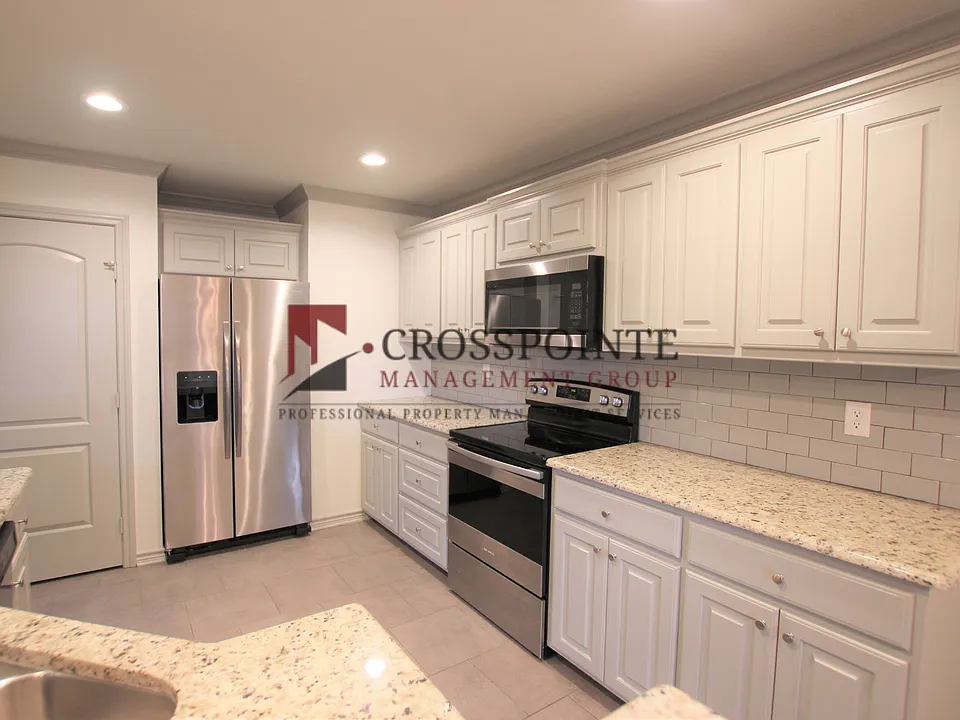 Beautiful 3 Bedroom 2 Bathroom Townhouse in South Tyler!