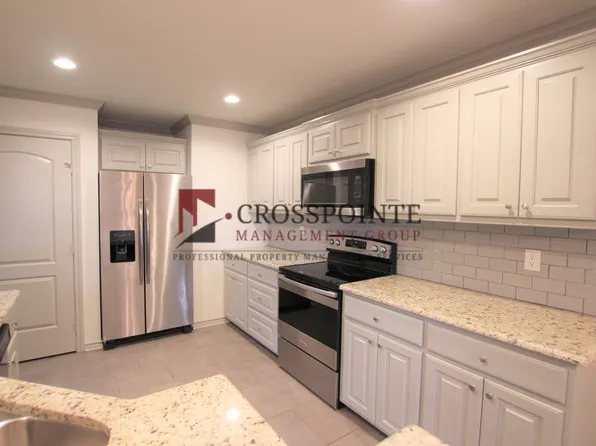 Beautiful 3 Bedroom 2 Bathroom Townhouse in South Tyler!, 6320 Villa Rosa Way, Tyler, TX 75707