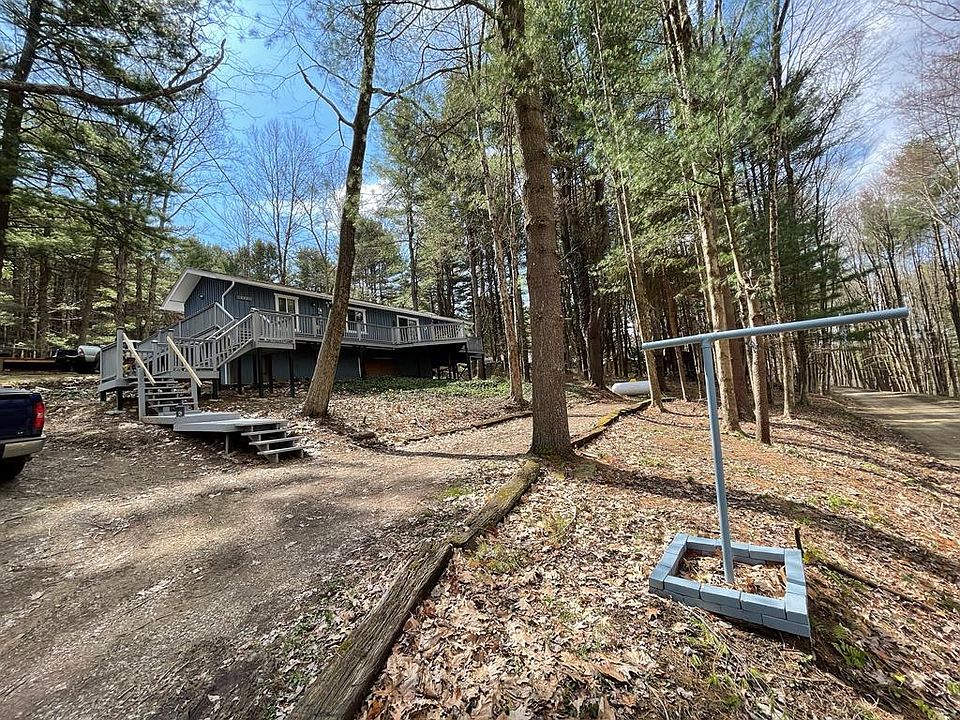 1st image of 111 Cottonwood Ln