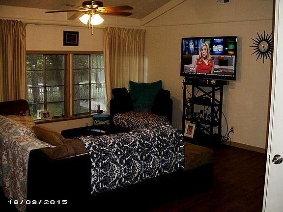 4th image of 6092 Beech Dr