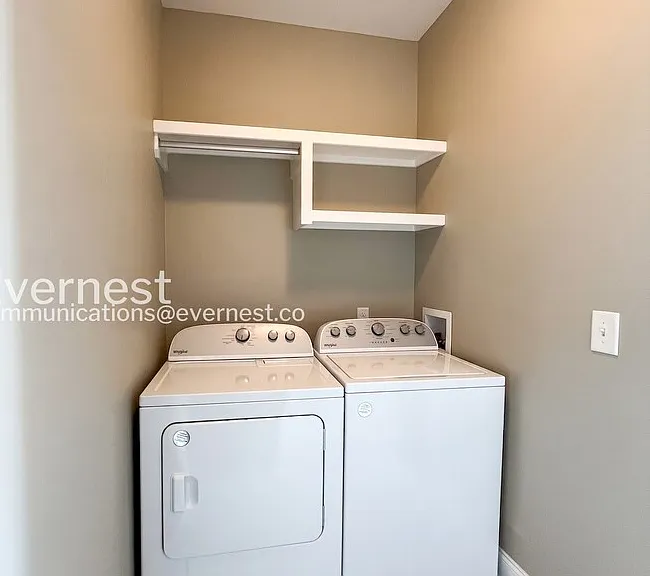 1302A Montgomery Ave — Photo 28
