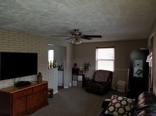 430 Lebanon Manor Dr, West Mifflin, PA