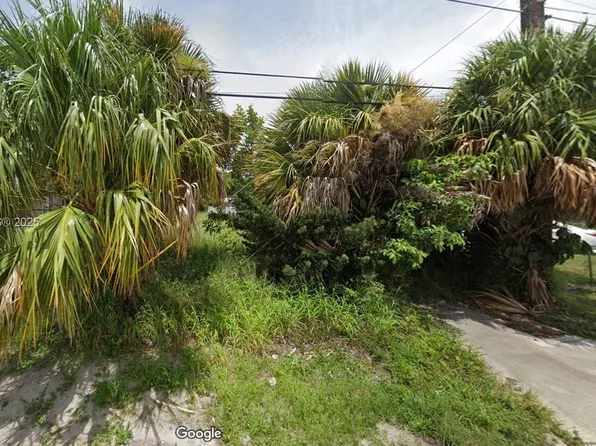 1305 N 21st St, Fort Pierce, FL 34950