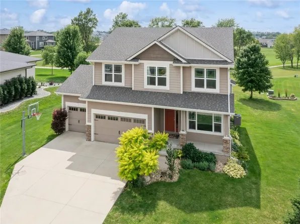 1723 Dorchester St, Norwalk, IA 50211