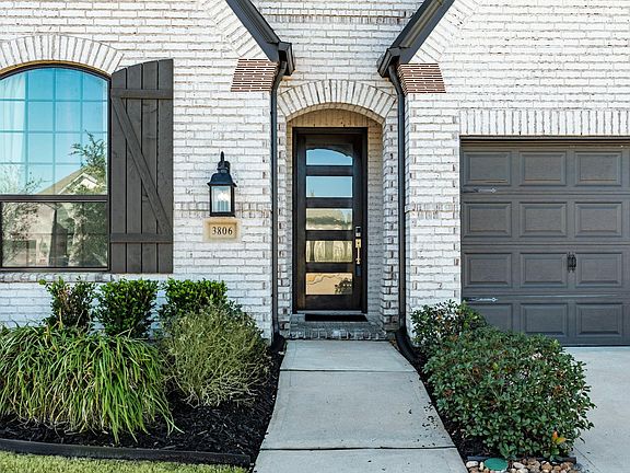 4th image of 3806 Shackleton Ct