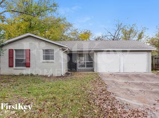 730 Highland Dr, Arlington, TX 76010