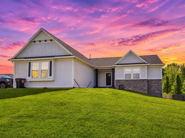 3155 Sandy Dr SW, Wyoming, MI 49418
