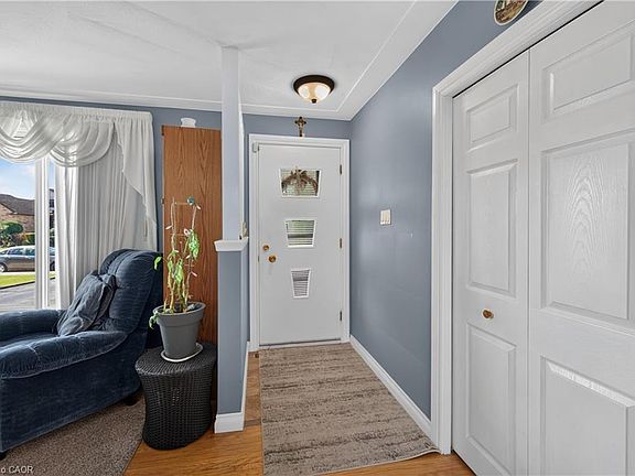 5th image of 5 Kentley Dr