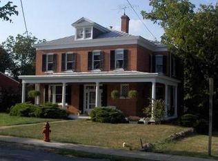 105 West St, Louisa, VA 23093