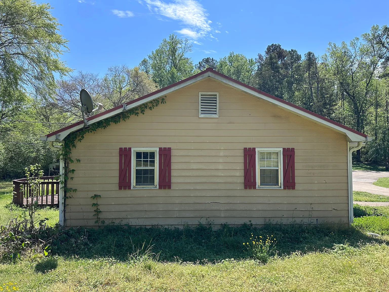 2 bed, 1.0 bath, 950 sqft, $1,200 — Photo 3