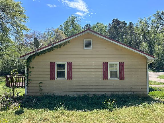 3rd image of 1206 Collard Valley Rd