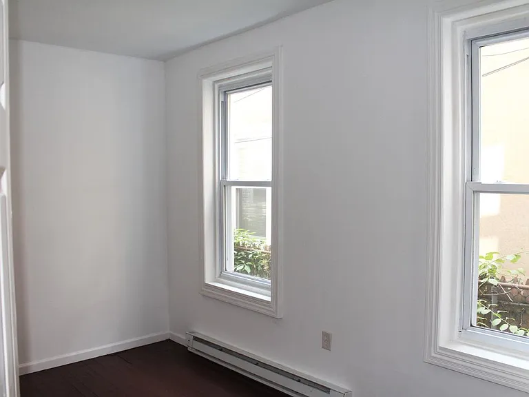 4024 Green St #1 — Photo 6