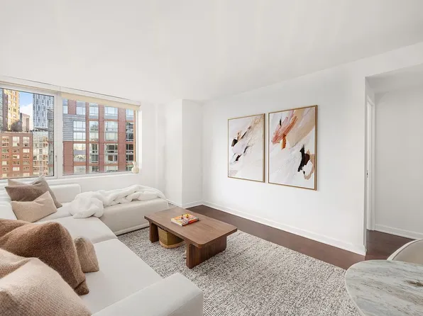20 River Ter APT 14C, New York, NY 10282