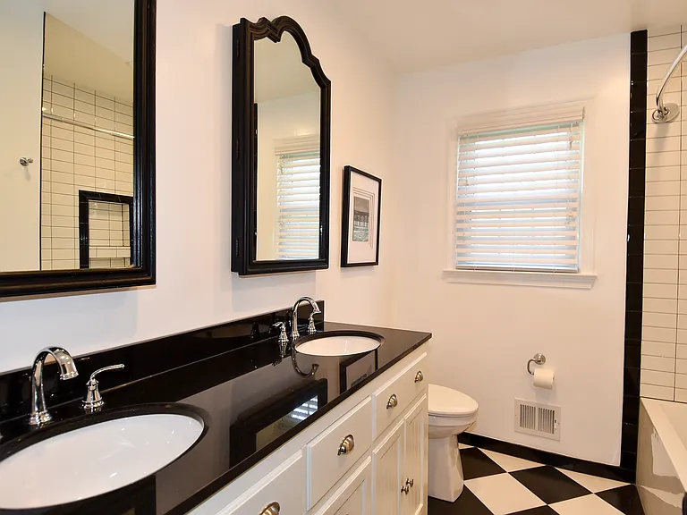 9309 Reef Ct — Photo 13