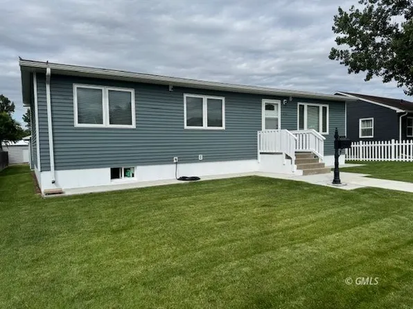 515 E Grant St, Glendive, MT 59330