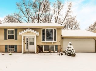 1324 Georgeanne Dr, Pekin, IL