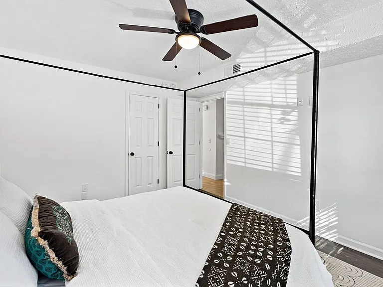304 Deerpoint Dr — Photo 7