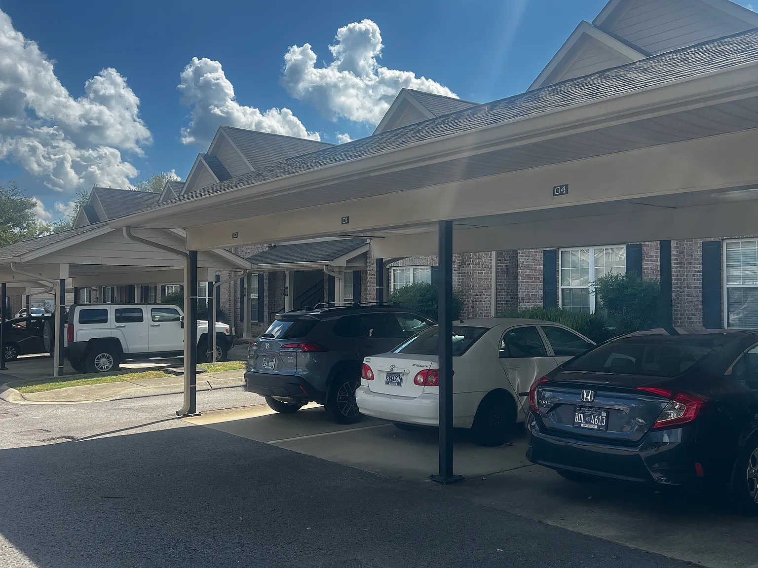 2 bed, 1.5 bath, 1060 sqft, $1,500 — Photo 2
