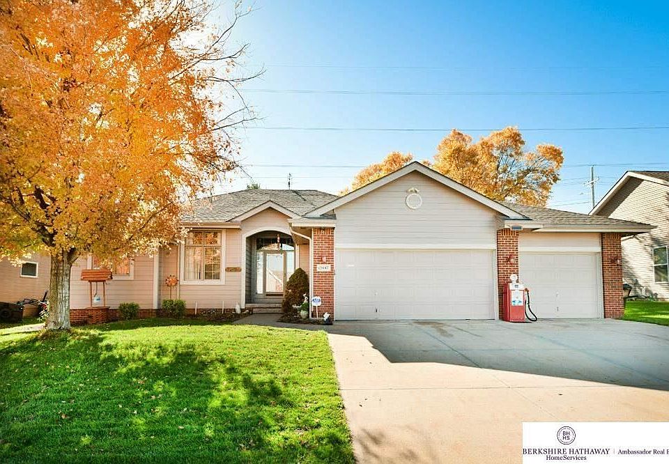1st image of 15447 Robin Dr