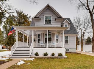 453 S Harvard Ave, Villa Park, IL 60181