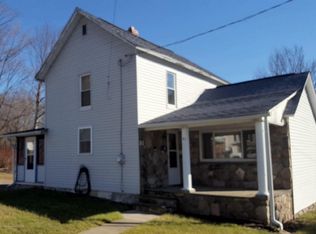 41 McCabe Ave, Carbondale, PA 18407