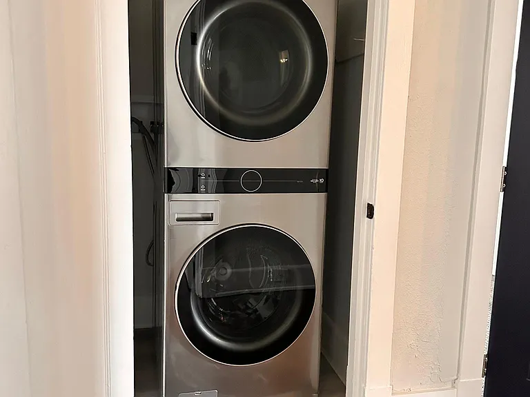 29 W McMillan St #6 — Photo 9