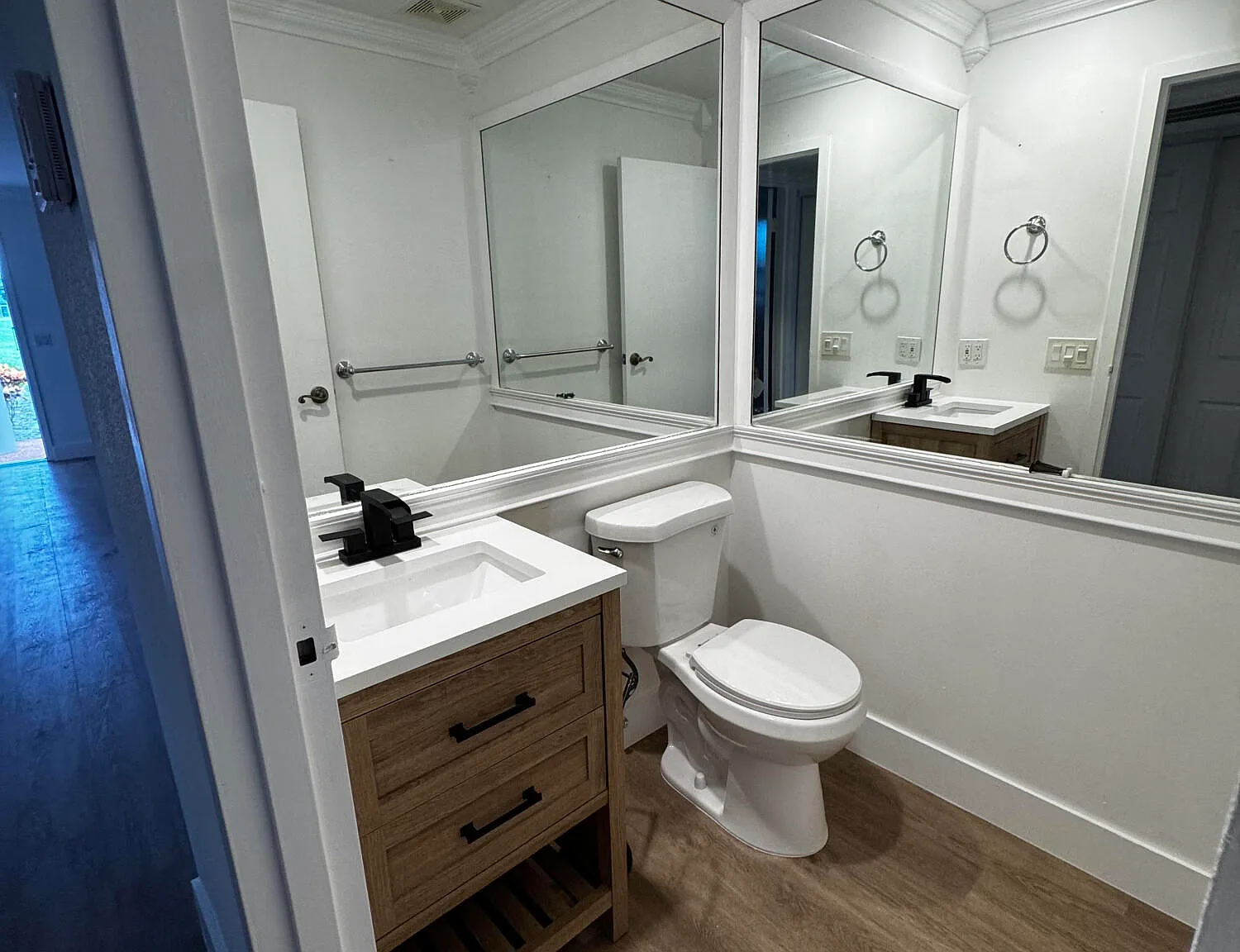 1 bed, 1.5 bath, 720 sqft, $1,600 — Photo 4