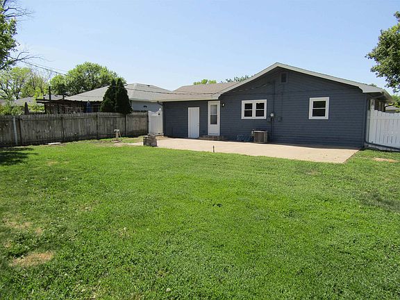 4th image of 2605 Robin Rd