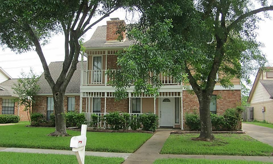 1st image of 2811 Arrowhead Dr