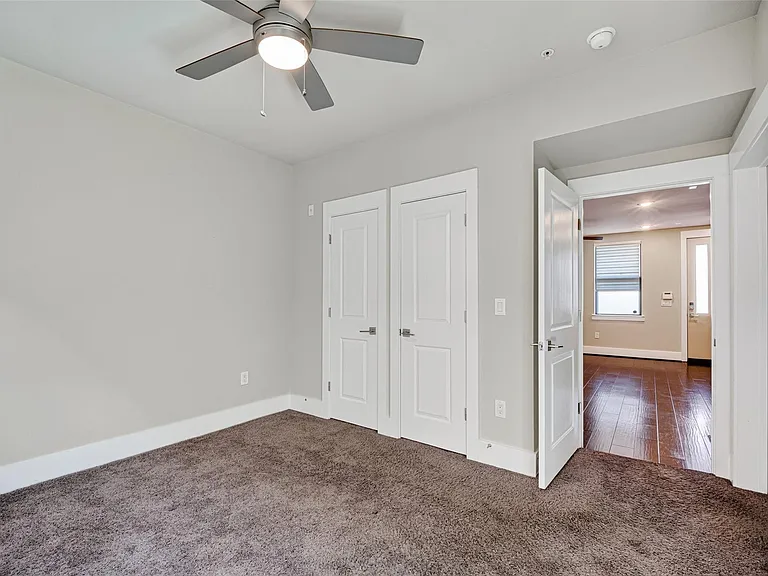 2401 Crawford St #B209 — Photo 28