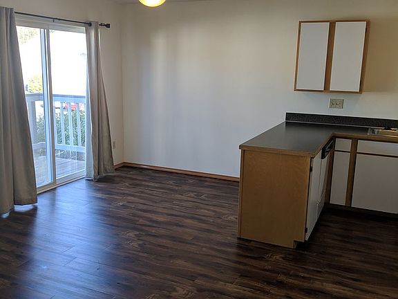 5th image of 3430-3438 Northwest Ave #3434-102