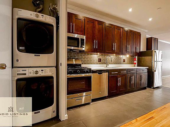 2nd image of 154 W 27th St #2B