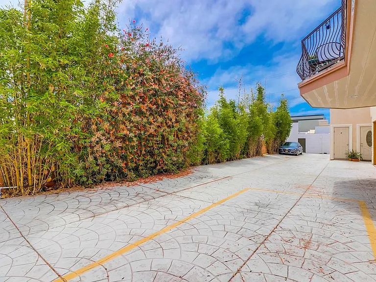 741 Agate St — Photo 27