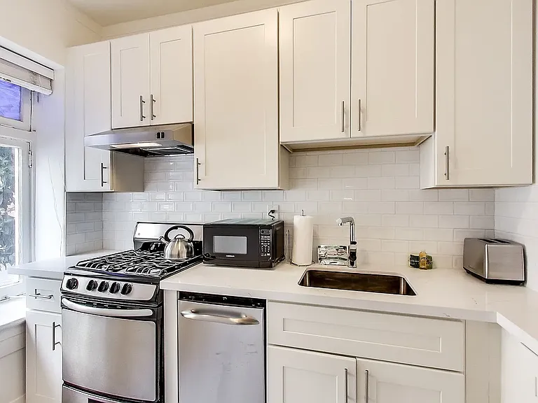 721 Bush St #101 — Photo 8