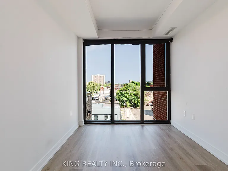 1 Jarvis St #531 — Photo 26