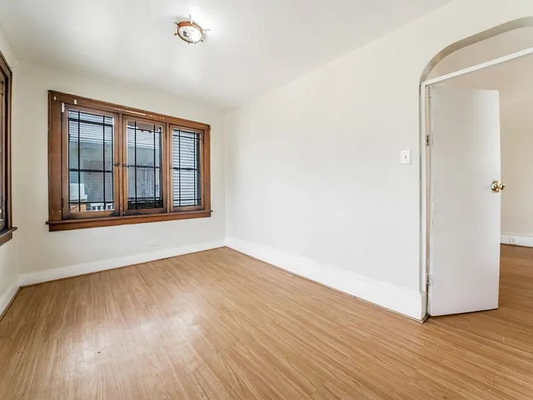 3402 Roehl Ave — Photo 13