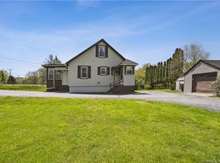 478 Riverside Dr, North Grosvenordale, CT 06255