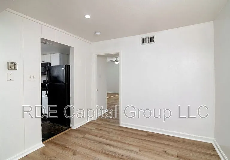 2816 Throckmorton St #7 — Photo 6