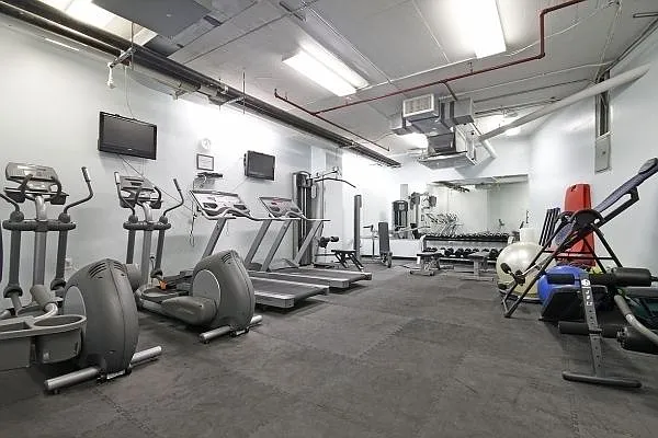 Rented by Sassoon Group | media 32