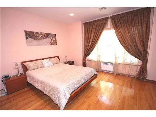 Sold by Bergen Basin Real Estate | media 9