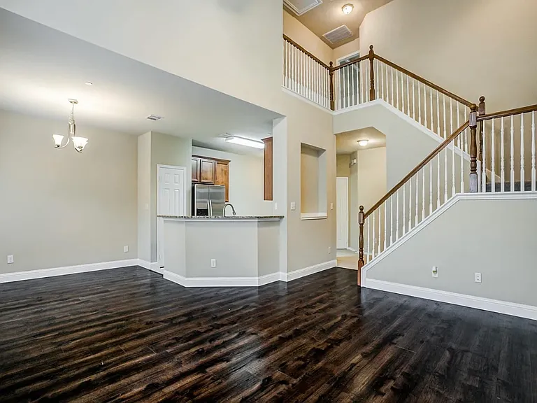 4528 Sycamore Dr — Photo 11
