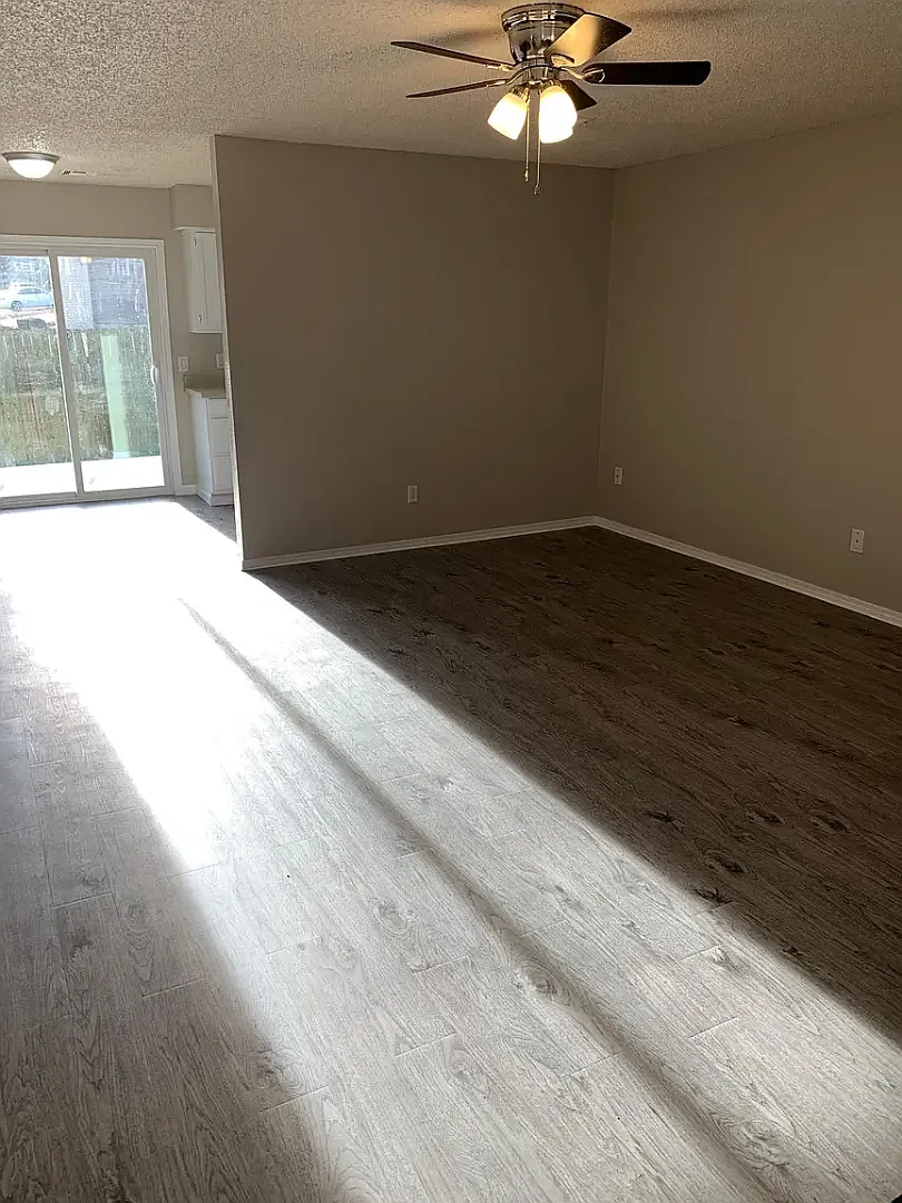 Cozy 2 Bedroom Duplex in the Heart of Broken Arrow — Photo 4