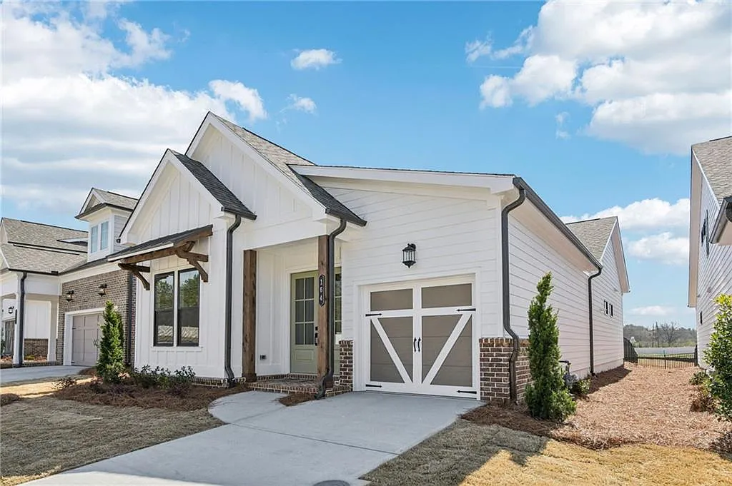 175 Herring Dr photo 1