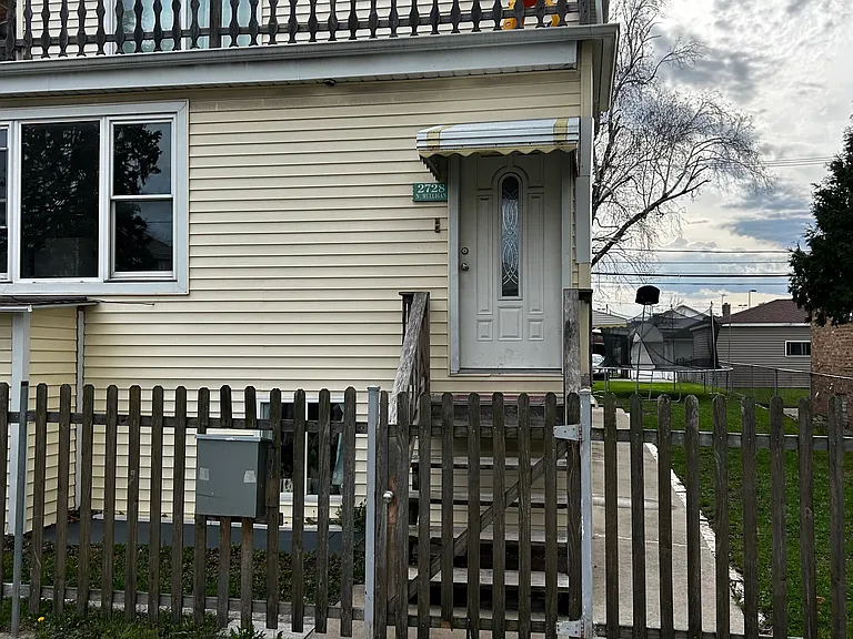 2728 N Mulligan Ave — Photo 8