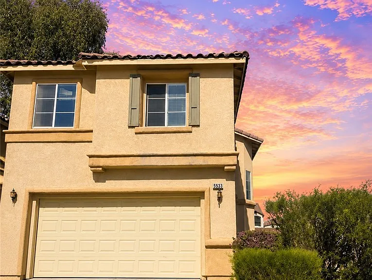 5925 Desert Twilight Ct — Photo 1