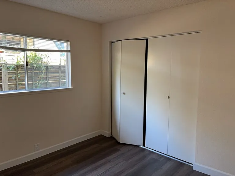 611 Isla Pl — Photo 11